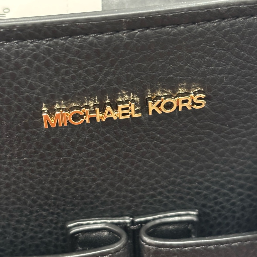 MK Jet Set Travel MD DBL Pocket Tote Bag - Picture 8 of 9